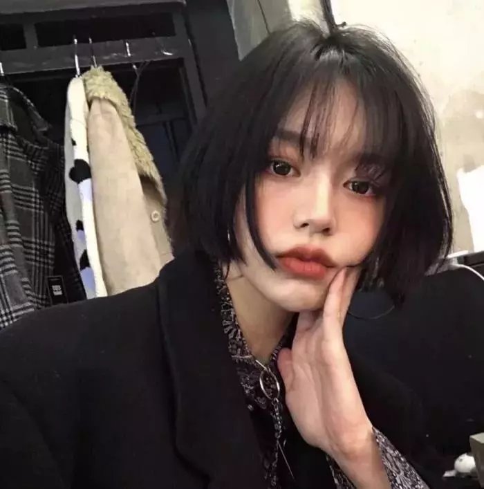 赤脚的基奉儿